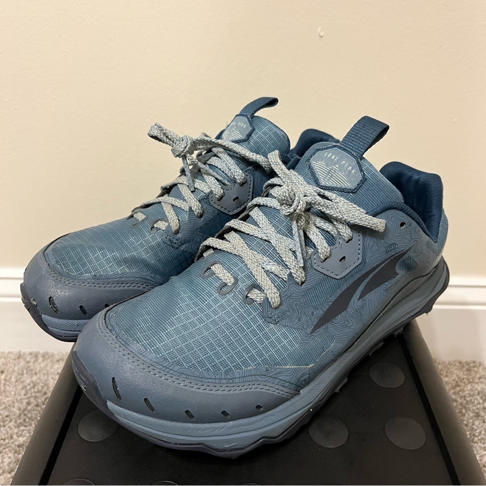 Altra Lone Peak 6 Trail Running Shoes Women’s Size 9